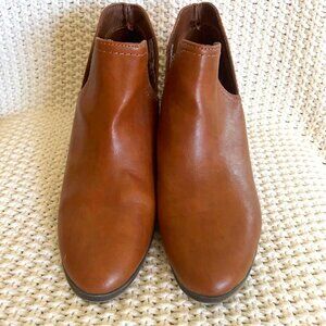 COGNAC SPLIT BOOTIES Size 9